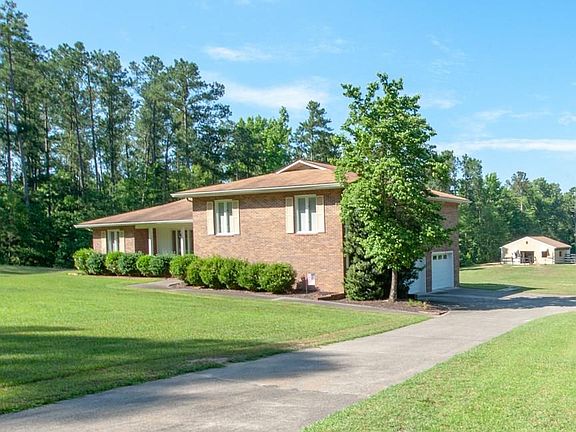 3rd image of 3944 Woodvalley Dr