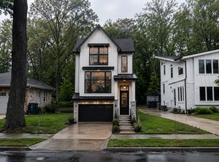 910 N Brainard Ave, La Grange Park, IL 60526