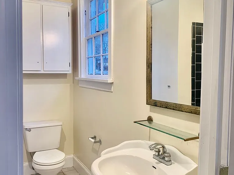 405 N Madison St — Photo 32