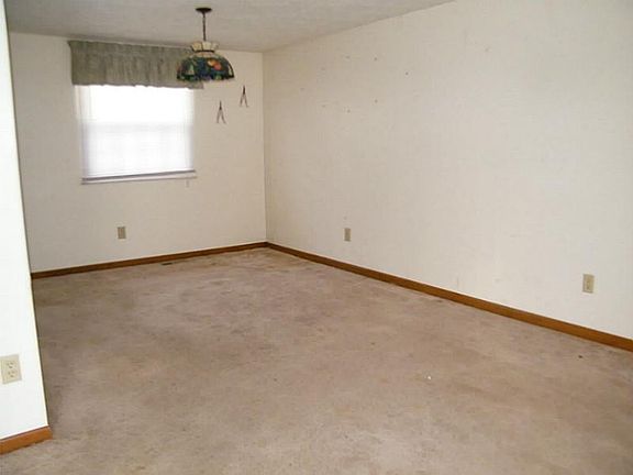5th image of 6006 Granner Dr