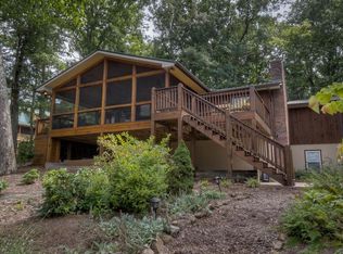 555 Lake Vista Dr, Blairsville, GA 30512