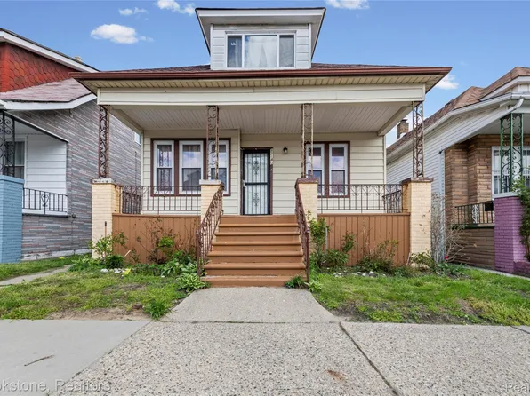 12140 Mitchell St, Hamtramck, MI 48212