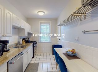 169 Kent St #3T, Brookline, MA 02446