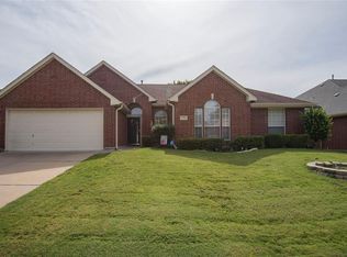 2300 Richmond Cir, Mansfield, TX 76063