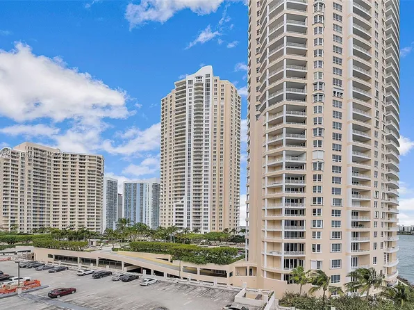 540 Brickell Key Dr APT 928, Miami, FL 33131