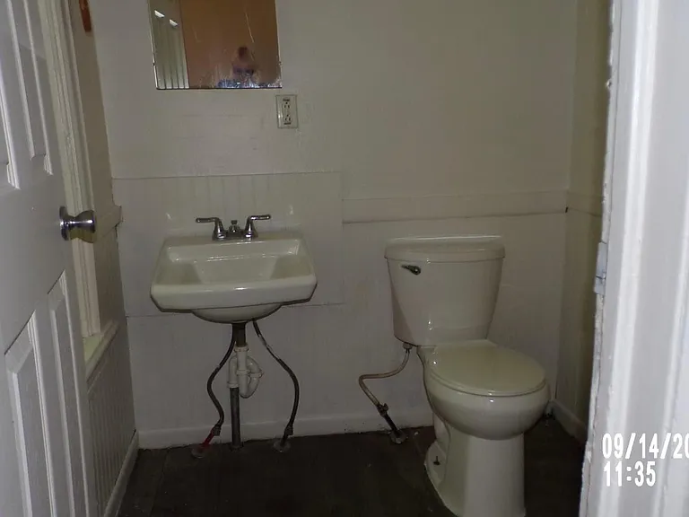 805 Hazard Ave — Photo 6