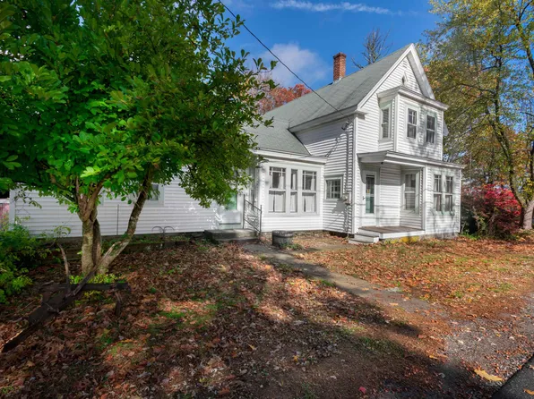 61 River Road, New Boston, NH 03070