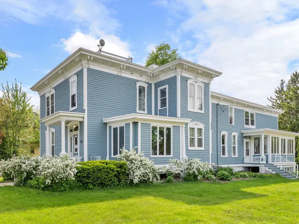 702 S Monroe Ave, Green Bay, WI 54301