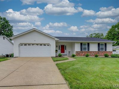 5 W Sunny Hill Blvd, Saint Peters, MO, 63376