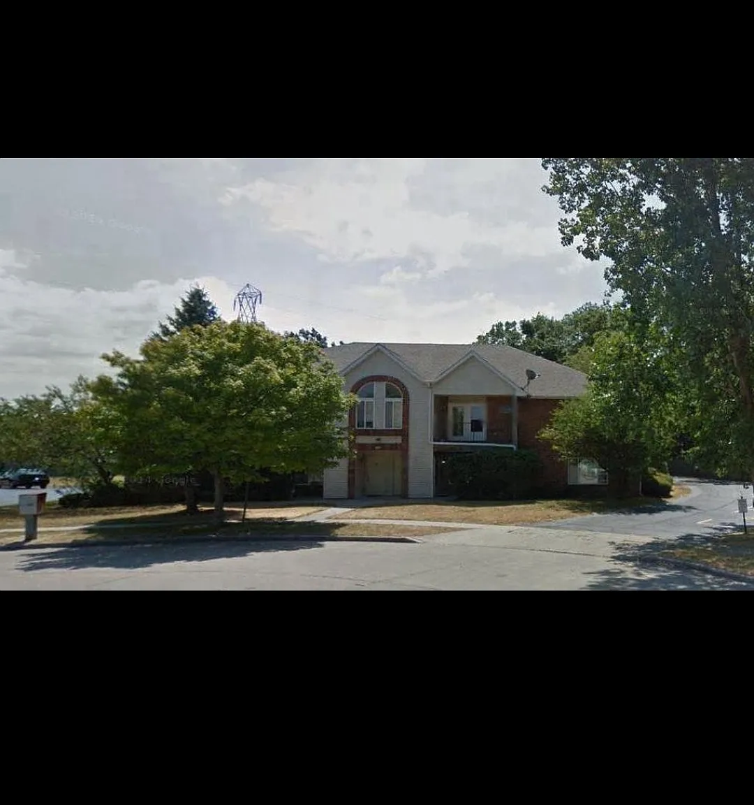 2 bed, 1300 sqft, $1,700 — Photo 1