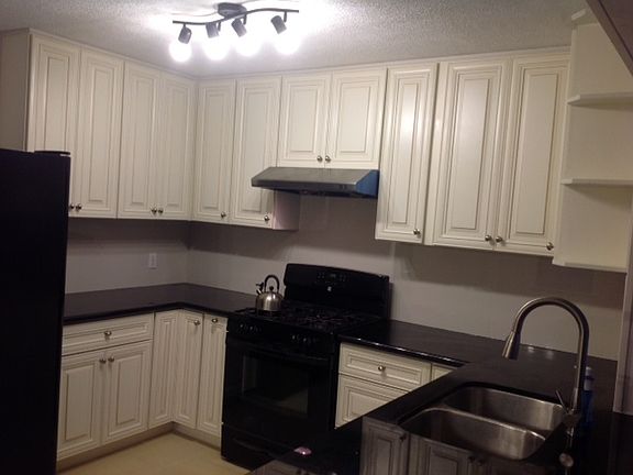 3rd image of 238 Windsor St