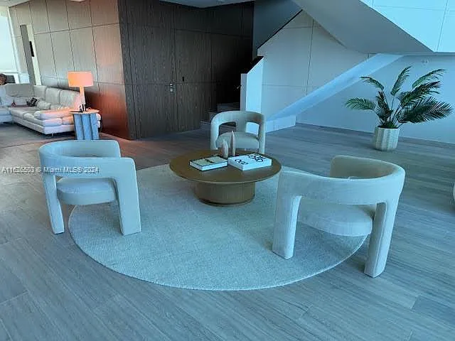 Jade Beach Condo — Photo 4