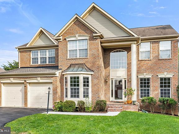 3rd image of 13065 Sterling Point Dr