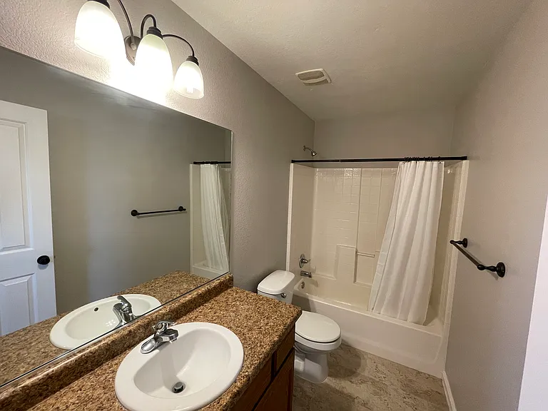 435 W Regatta Ln — Photo 23