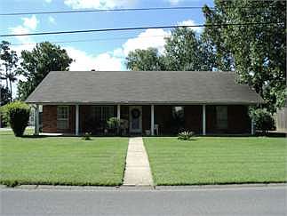 2nd image of 907 Live Oak St