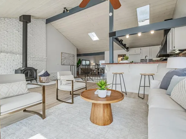 399 Searidge Rd #A, Aptos, CA 95003