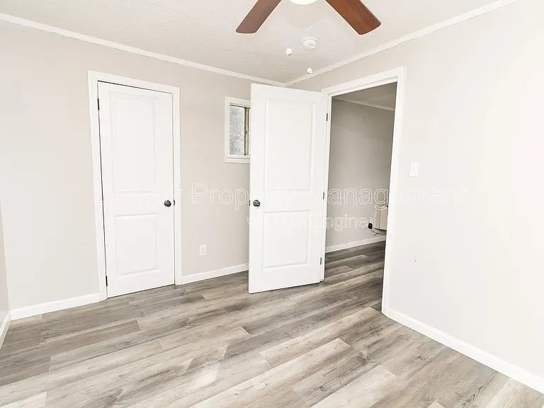 207 Napier St #6 — Photo 2