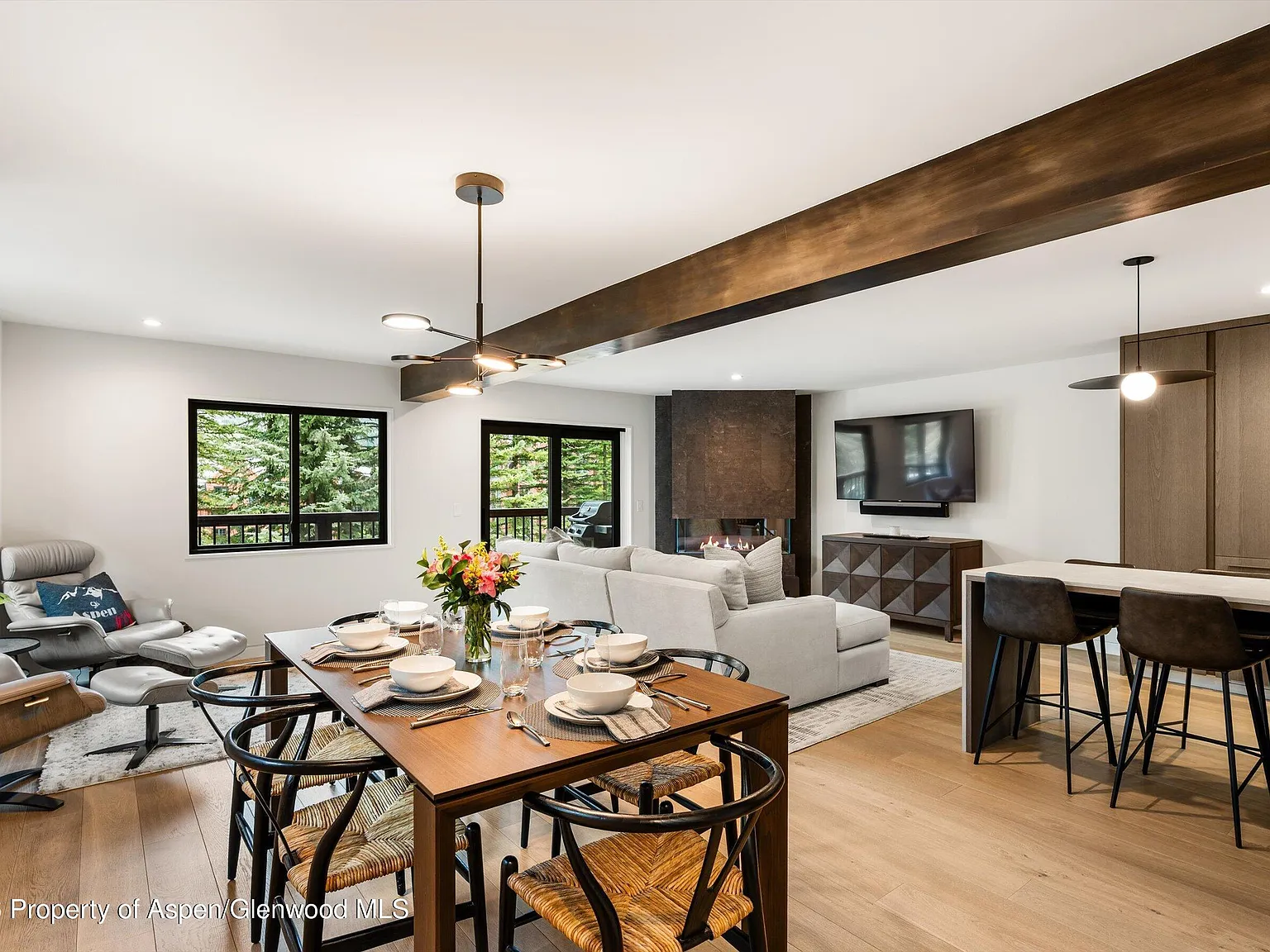 4 bed, 3.5 bath, 1957 sqft, $60,000 — Photo 4