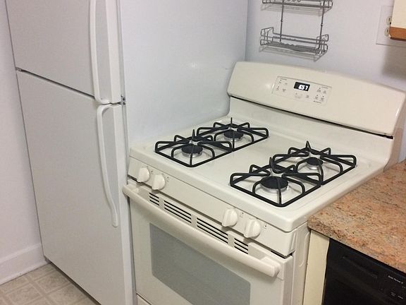 NEW STOVE IN KITCHEN