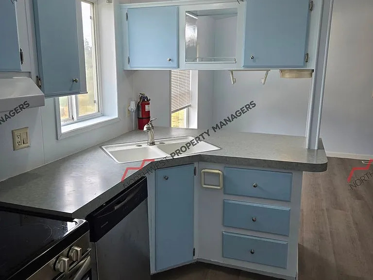 18415 Ivan St SW — Photo 6