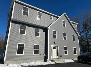 10 White Birch Ln, Portland, ME 04103