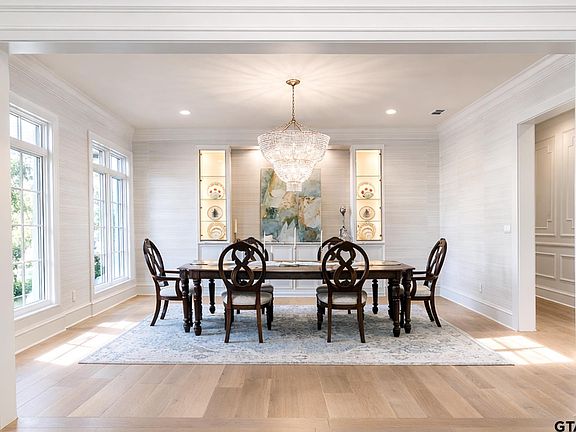 5th image of 1830 Sentinel Way