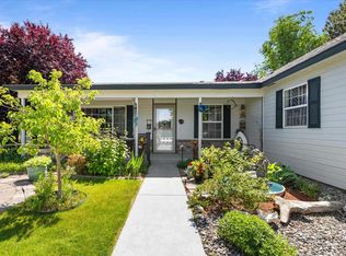 4110 Hilltop Dr, Pasco, WA 99301
