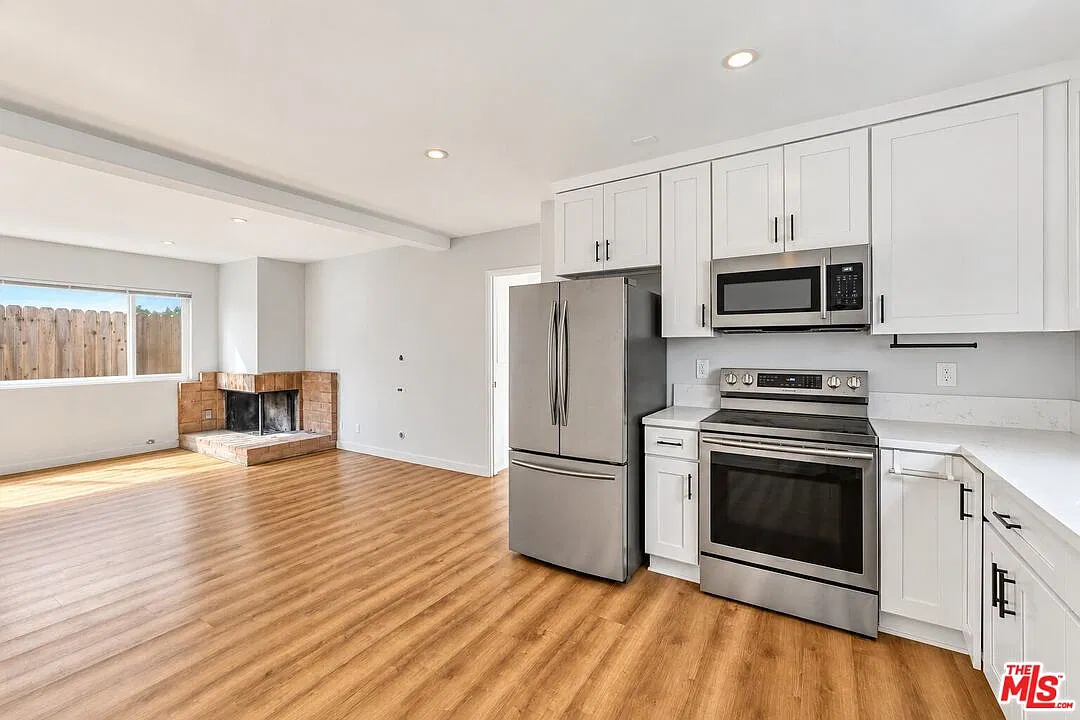 2 bed, 1.0 bath, 850 sqft, $4,775 — Photo 4