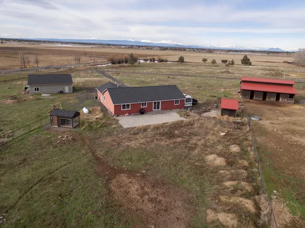 10223 SW Houston Lake Rd, Powell Butte, OR 97753