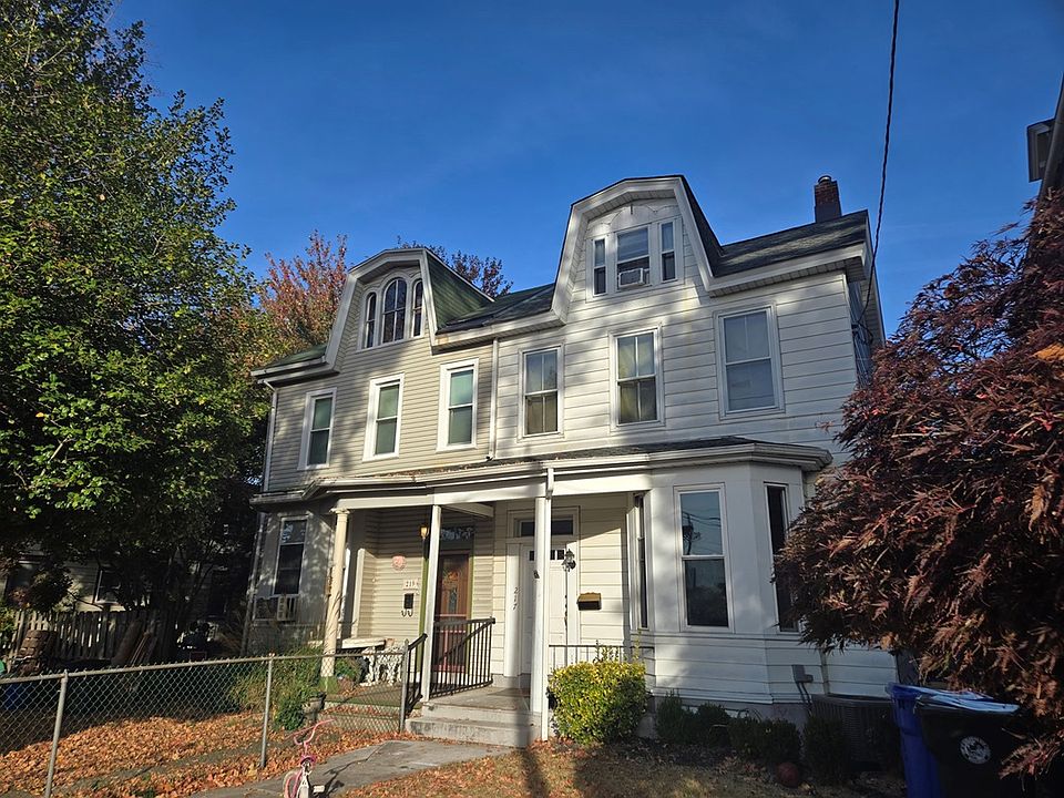 1st image of 219 W Broad St