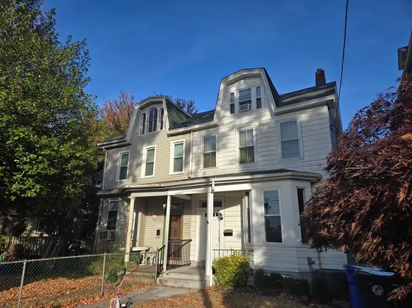 219 W Broad St, Burlington, NJ 08016