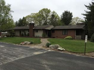 127 Oak Hill Ave, Seekonk, MA 02771
