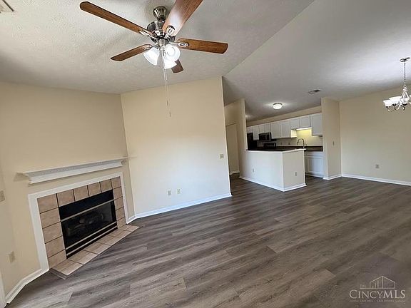 4th image of 4748 Bordeaux Ln