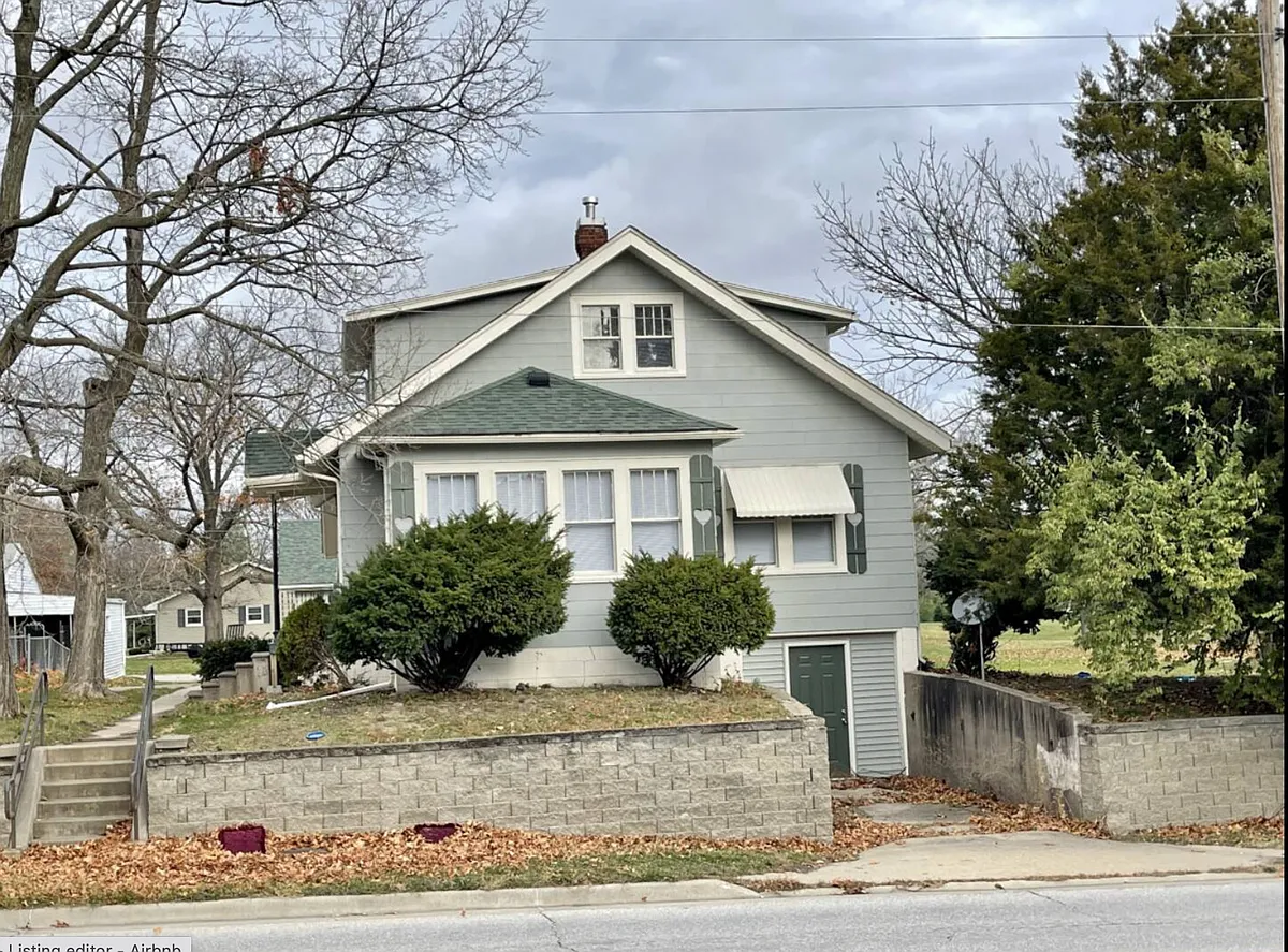 Building Photo - 1021 Keokuk St #1