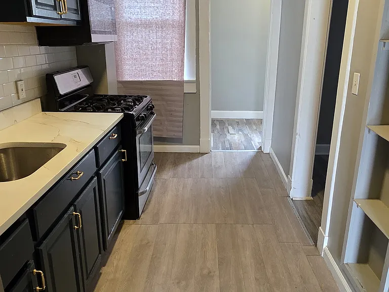 1075 Ellicott Dr — Photo 8