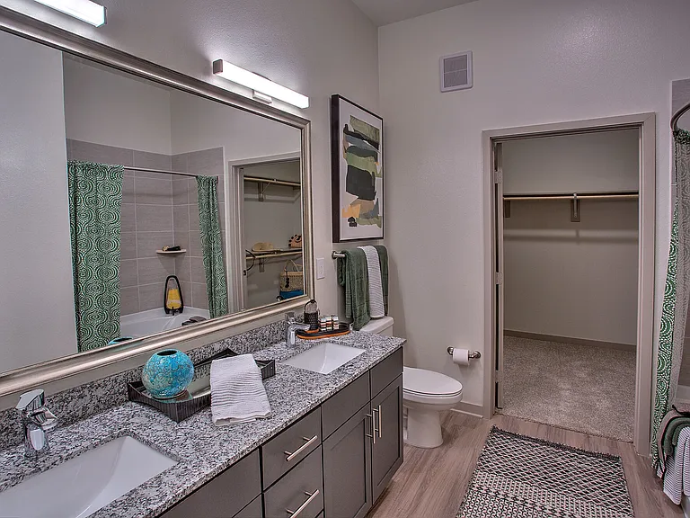 McKinney Terrace — Photo 9