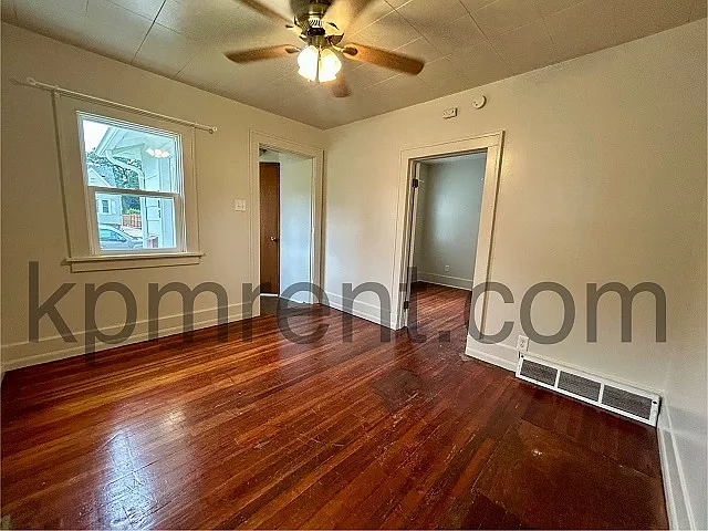 508 11th Avenue Southwest - 1 — Photo 2