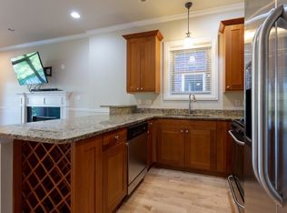 4220 S King Dr APT 3S, Chicago, IL 60653