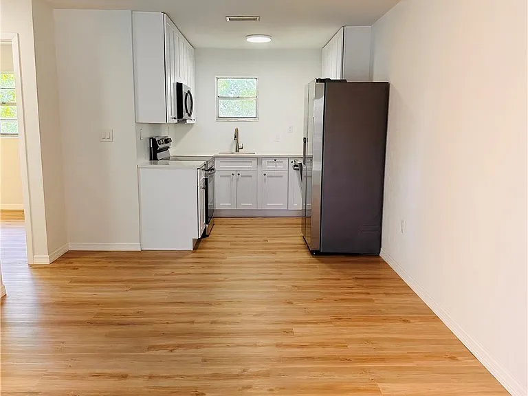 4931 Vincennes Ct #7 — Photo 7