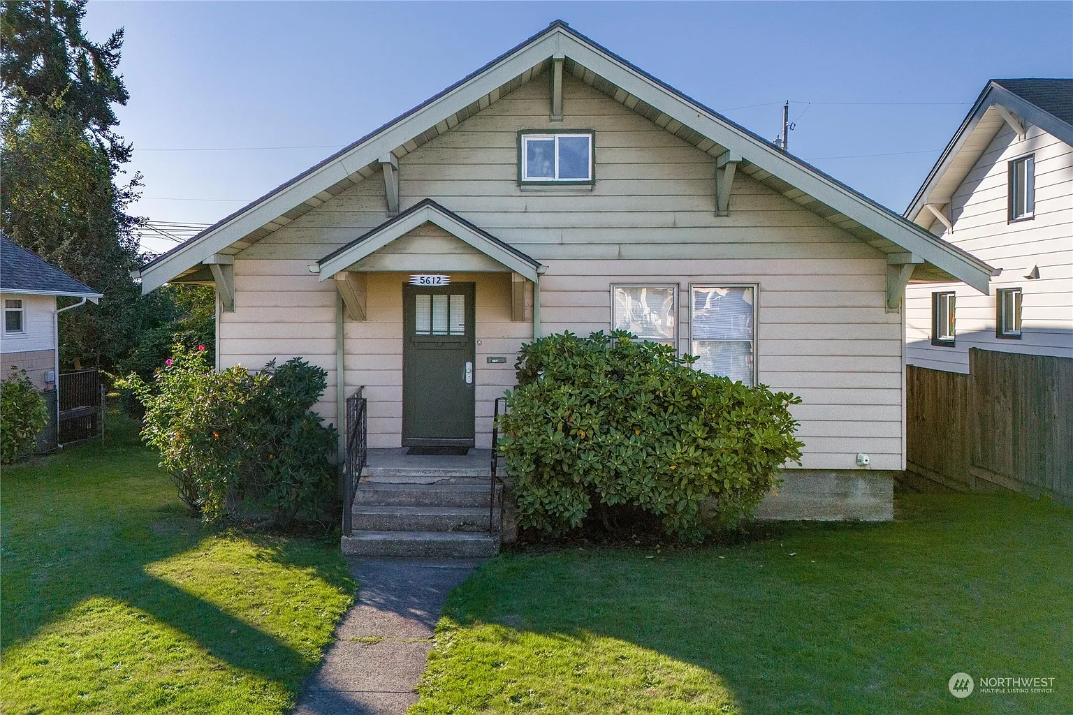 5612 S Park Avenue photo 1