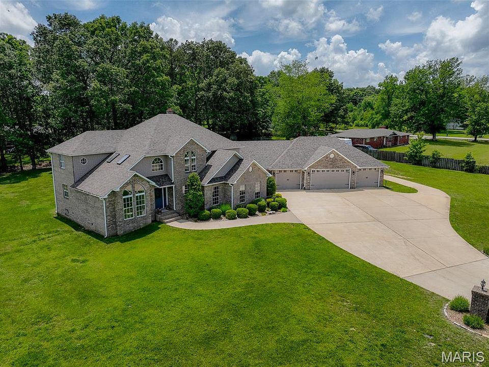 1st image of 5705 Lake Front Dr