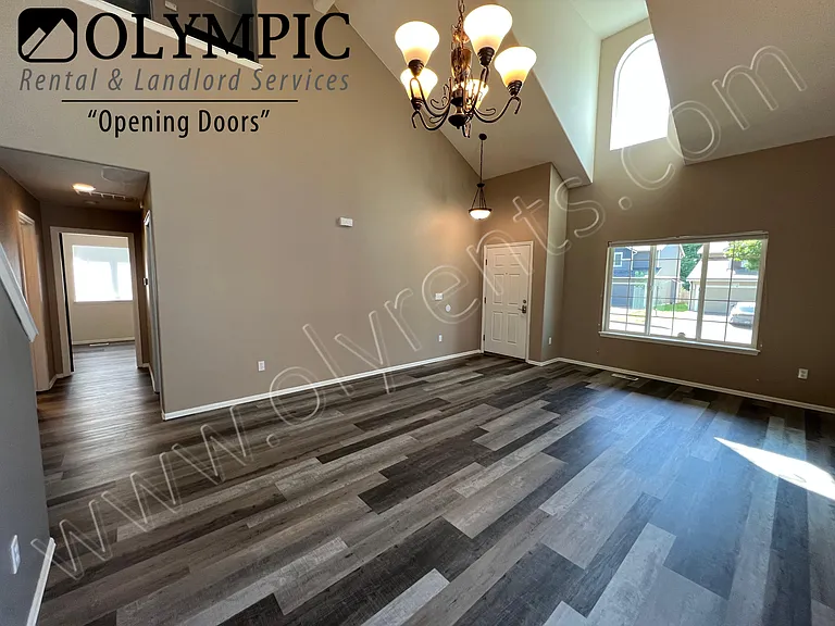 6702 Kirsop Village Dr SW — Photo 2