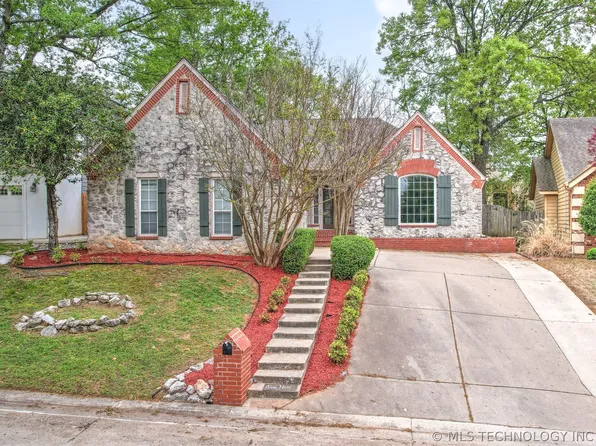 2834 E 83rd St, Tulsa, OK 74137