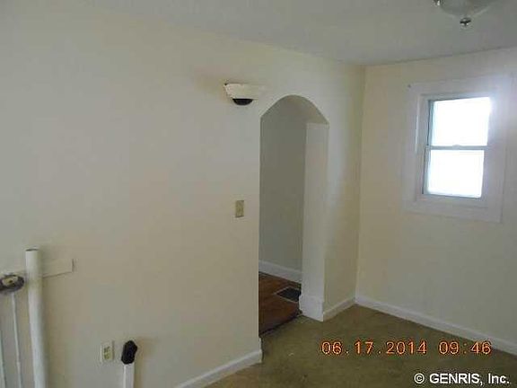 5th image of 12 Gibson St