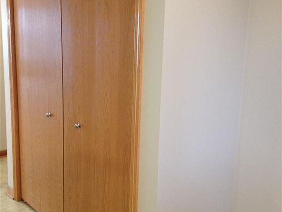 5th image of 1194 Kensington St NW