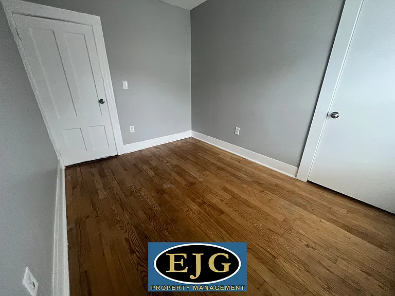 29 Canal St #7 — Photo 10
