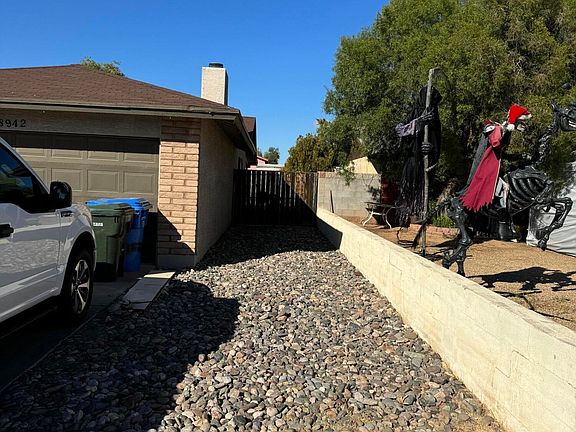 3rd image of 8942 W MULBERRY Drive