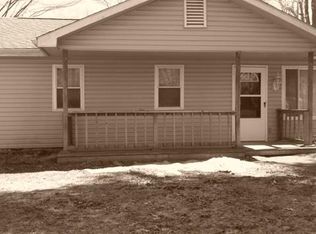 7023 Felix Dr, Clarkston, MI