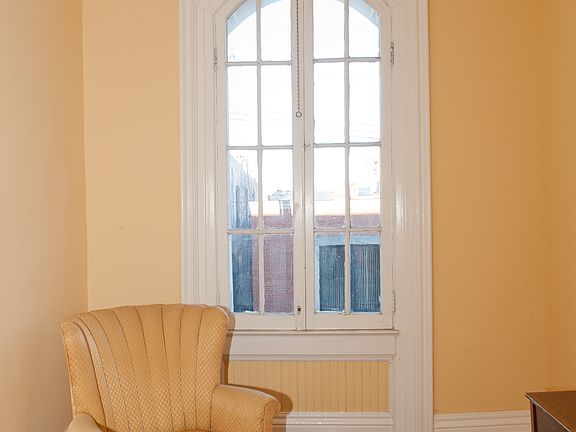 Center Hall front Window