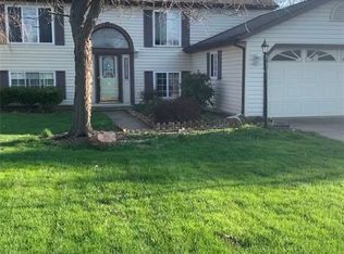 7082 Hodgson Rd, Mentor, OH 44060